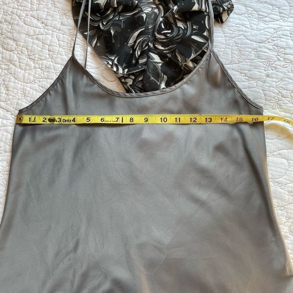 Liz Claiborne Flounce Floral Top - Picture 2 of 13